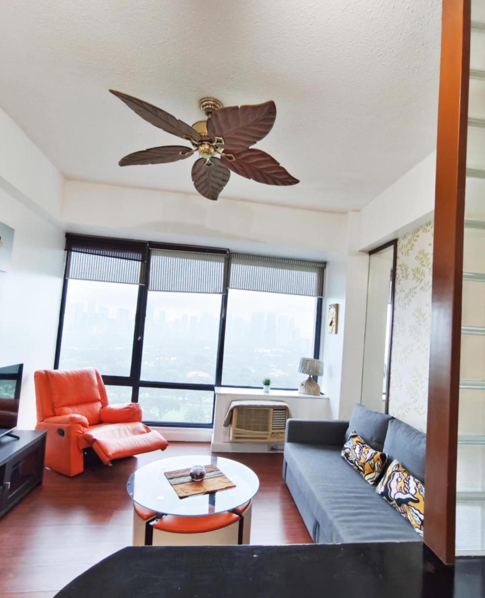 Bellagio One Bedrroom Bgc Burgos Circle By Christine Suites Ph Taguig Extérieur photo
